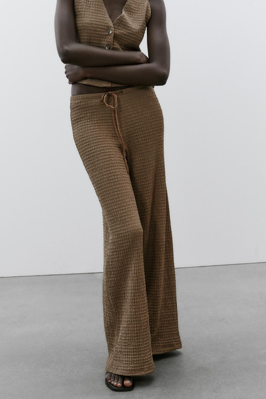 TEXTURED STRAIGHT-FIT TROUSERS - Zara фото 20