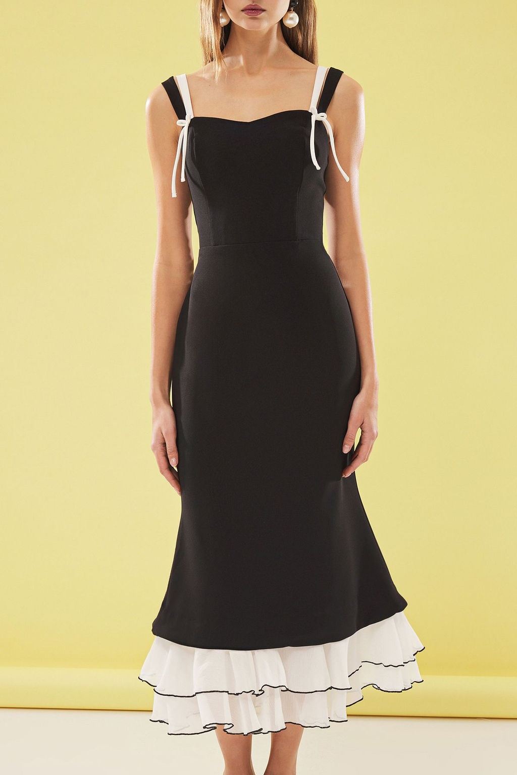 TRENDYOLMILLA Siyah-Beyaz Etek Ucu Detayl? Fiyonklu Dokuma Dugun/Nikah S?k Abiye Elbise TPRSS25EL00022 фото 3