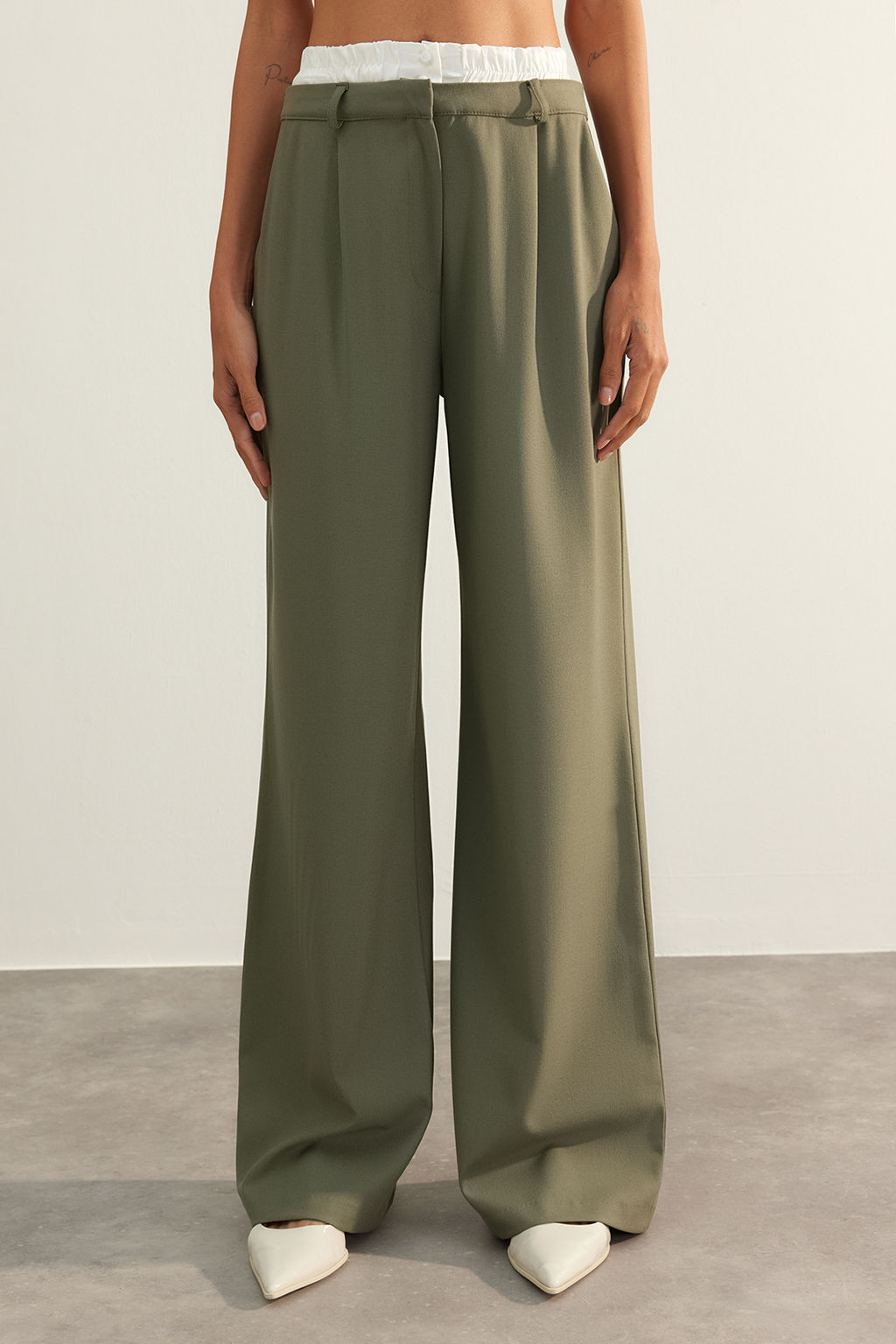 Limited Edition Mint Wide Leg Bel Boxer Detayl? Dokuma Kumas Pantolon TWOAW24PL00273