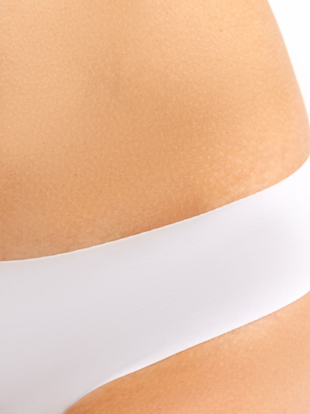 Цена за 2 штуки! ТРУСЫ ЖЕНСКИЕ белый 412322 - Mark formelle фото 4