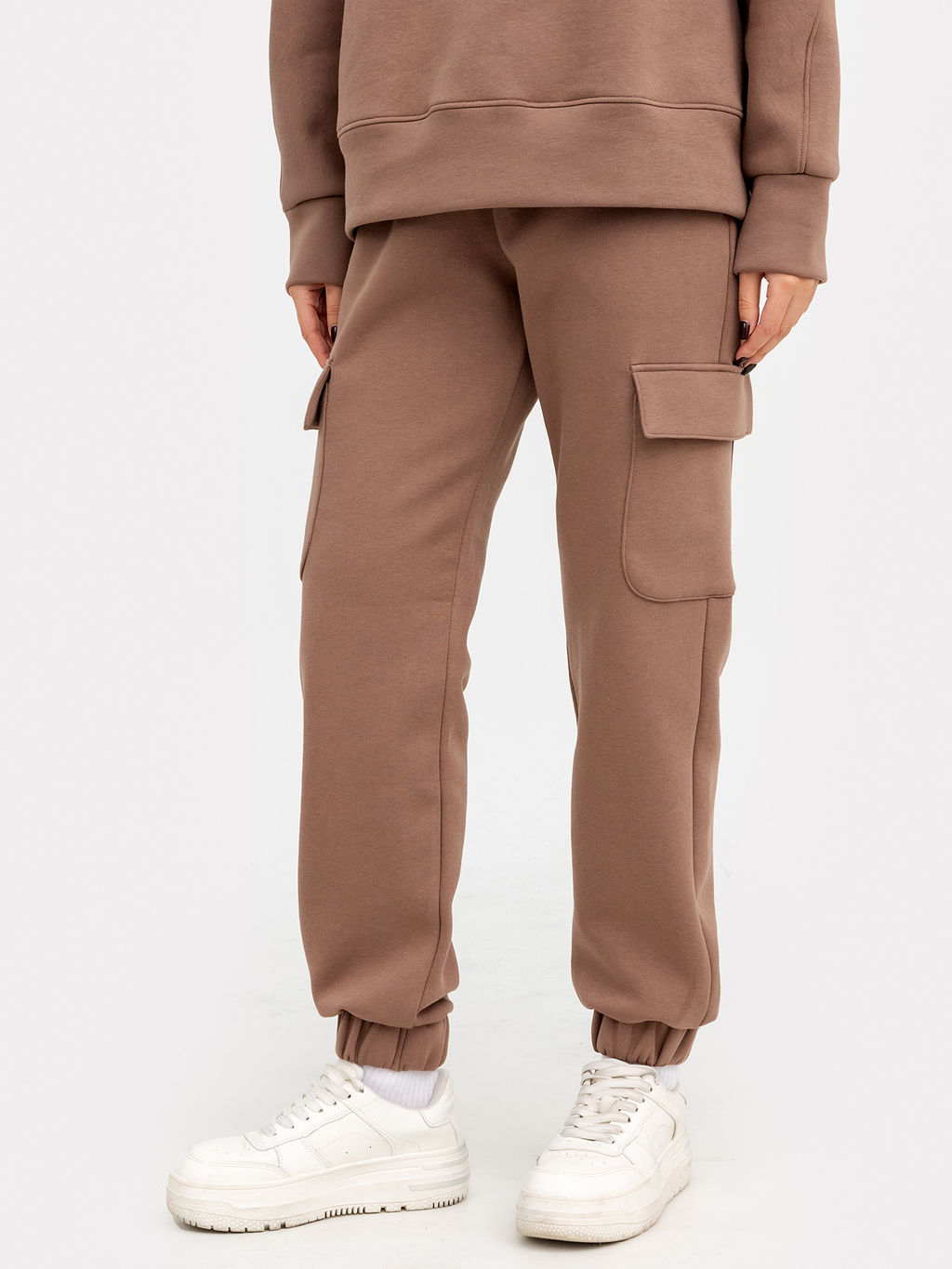 Брюки женские карго в таупово-бежевом цвете тауп 182414-1 - Mark formelle фото 4