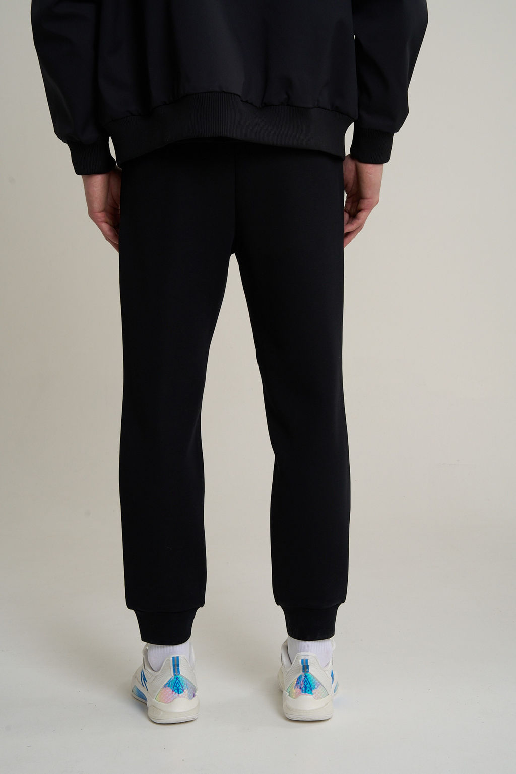 Брюки трикотажные Черный TRN ESSENTIAL Knit Track Pants