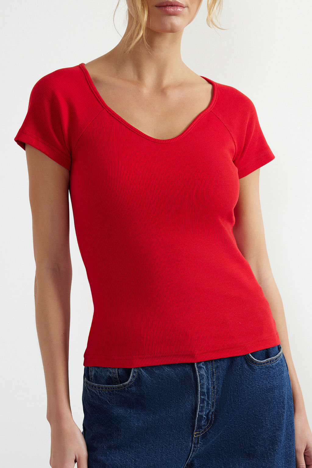 K?rm?z? Fitted/Vucuda Oturan Fitilli Pamuk Esnek Orme Bluz TWOSS21BZ0579