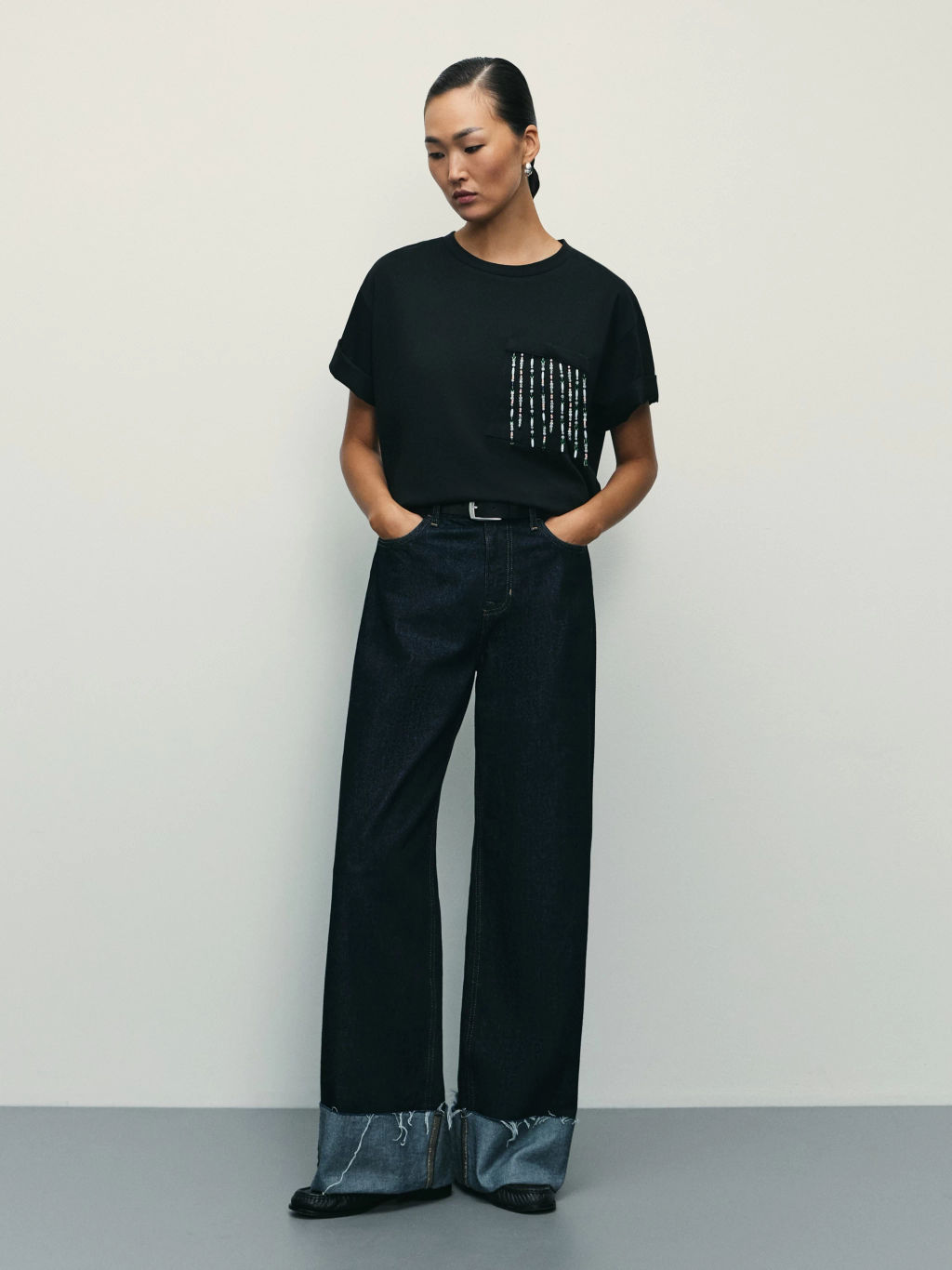 Футболка из хлопка с бусинами на кармане / Zarina  фото 2