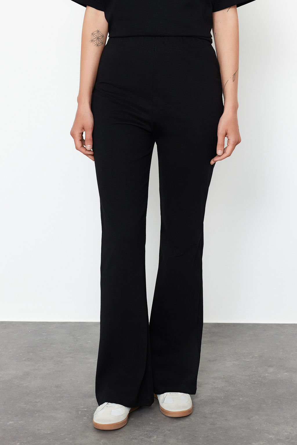 Siyah %100 Pamuk Oversize Kal?p Ispanyol Paca Orme T-shirt/Pantolon Alt-Ust Tak?m TWOSS24AU00059 - Trendyolmilla фото 5