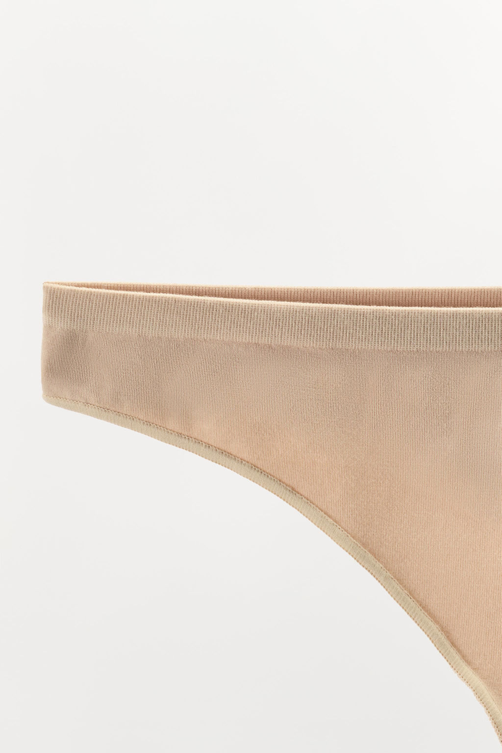 TANGA SEAMLESS / rosa claro - Zara фото 6