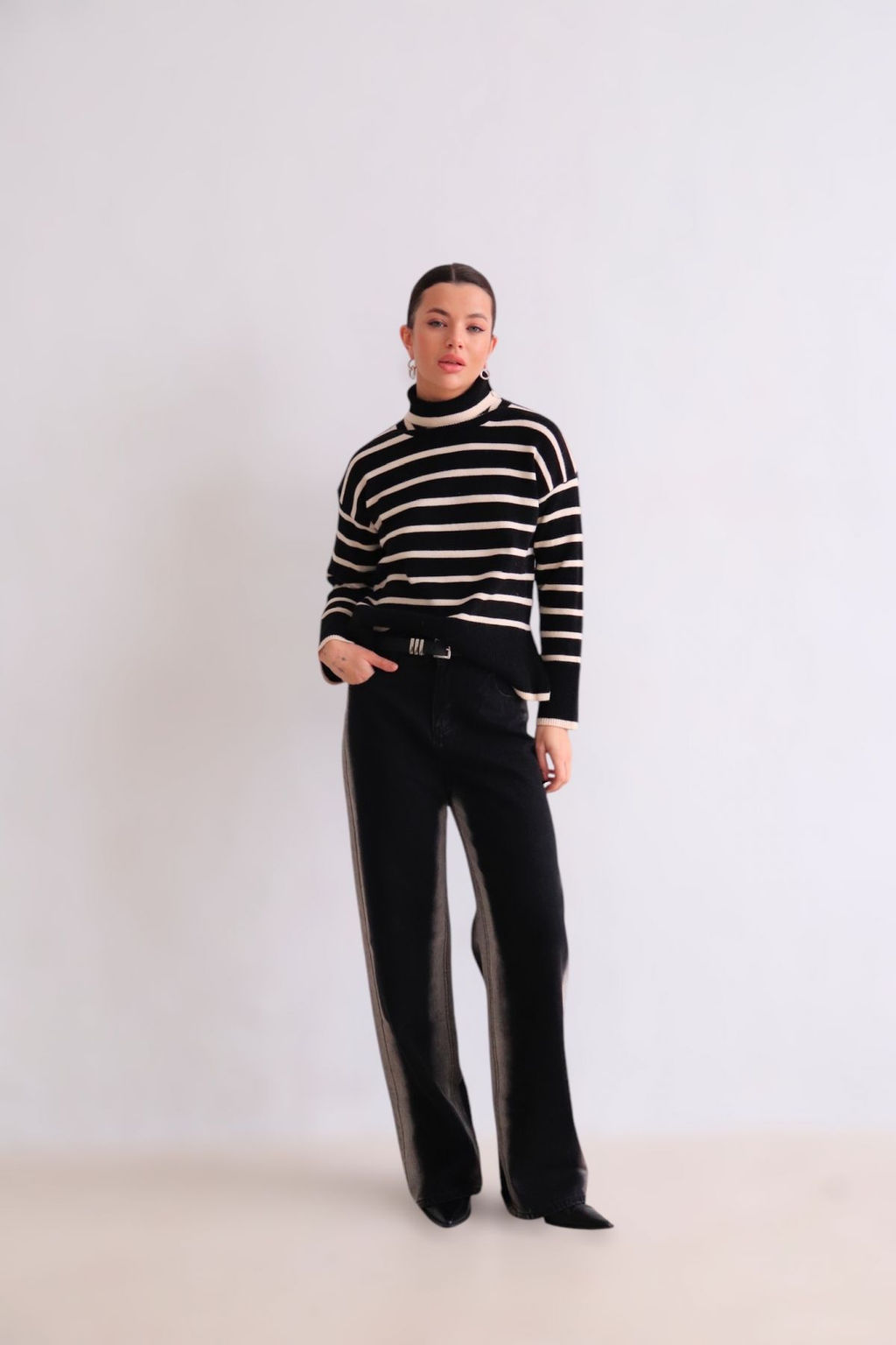 Martichelli Свитер чёрный в бежевую полоску  фото 6