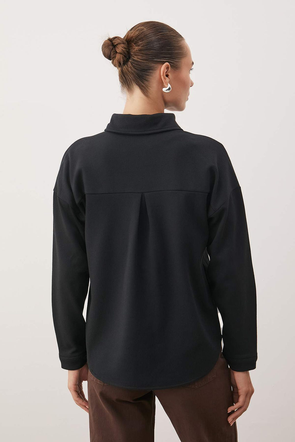 Siyah Selanik Polo Yaka Dugmeli Oversize Gomlek TWOAW26GO00117