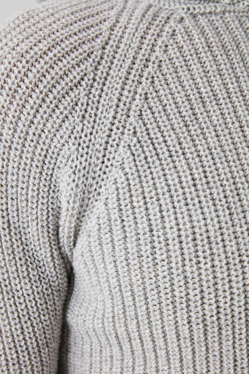 Gri Regular Yunlu Kapusonlu Duz Triko Kazak TMNAW21KZ0399