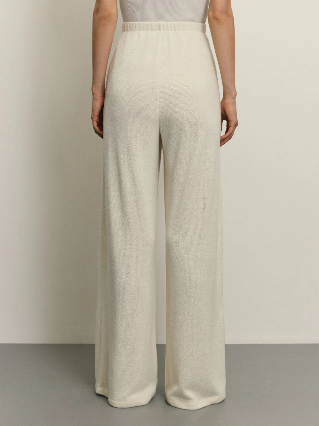 Широкие брюки из фактурной ткани / Zarina  фото 4