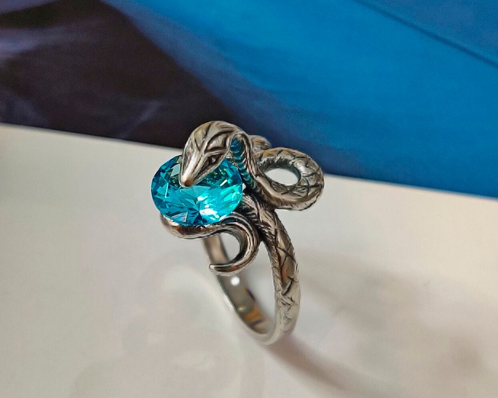 Кольцо Анаконда