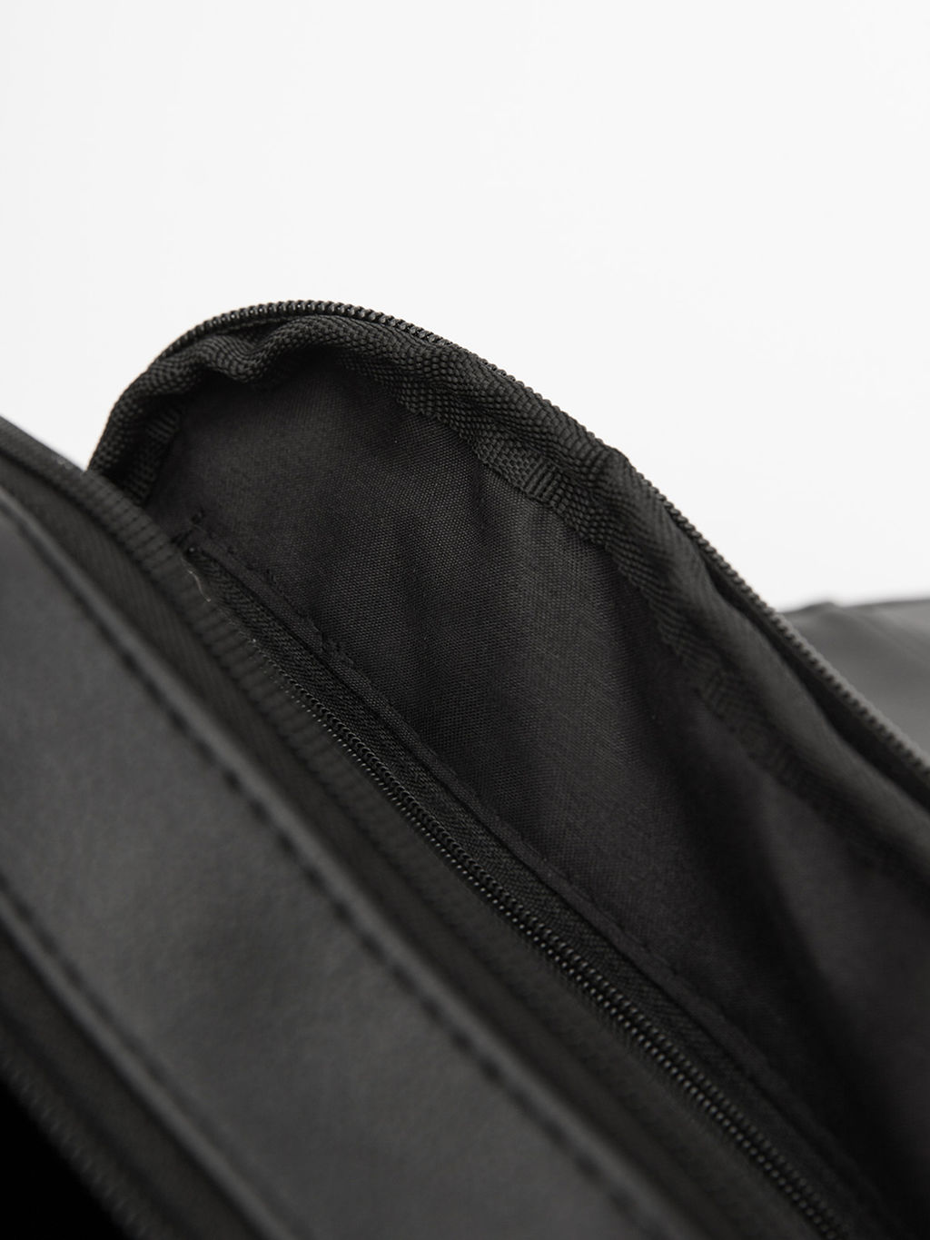 1476 91 01 Сумка мужская