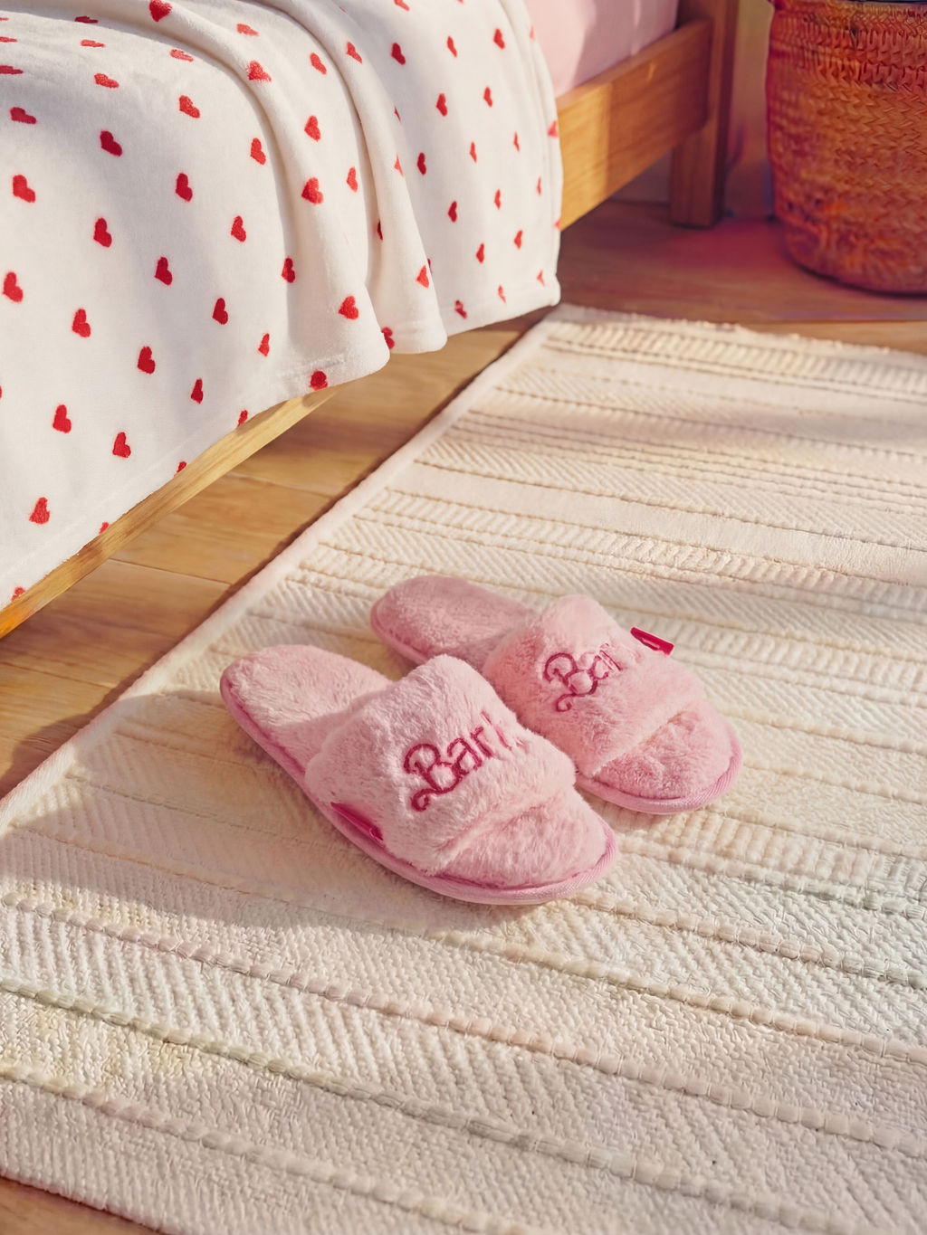 Barbie Nak??l? Pel?? Kad?n Ev Terli?i