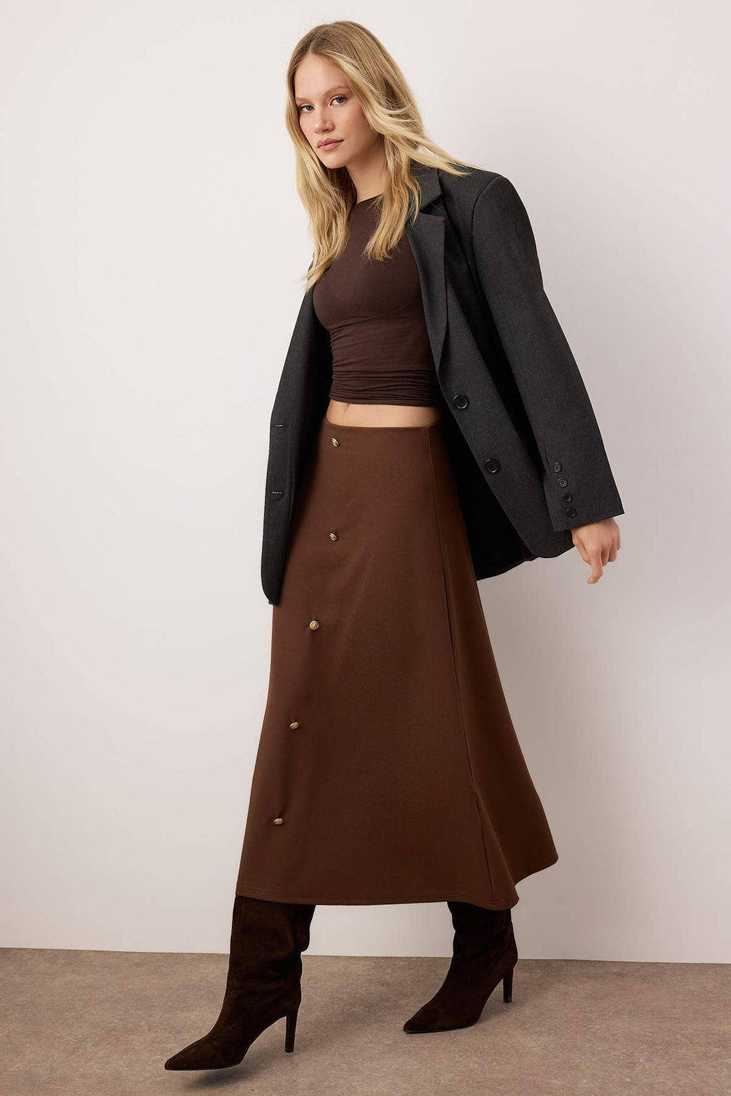 Kahverengi A Line/Can Kesim Onu Dugmeli Midi Etek TWOAW26ET00047 - Trendyolmilla фото 2