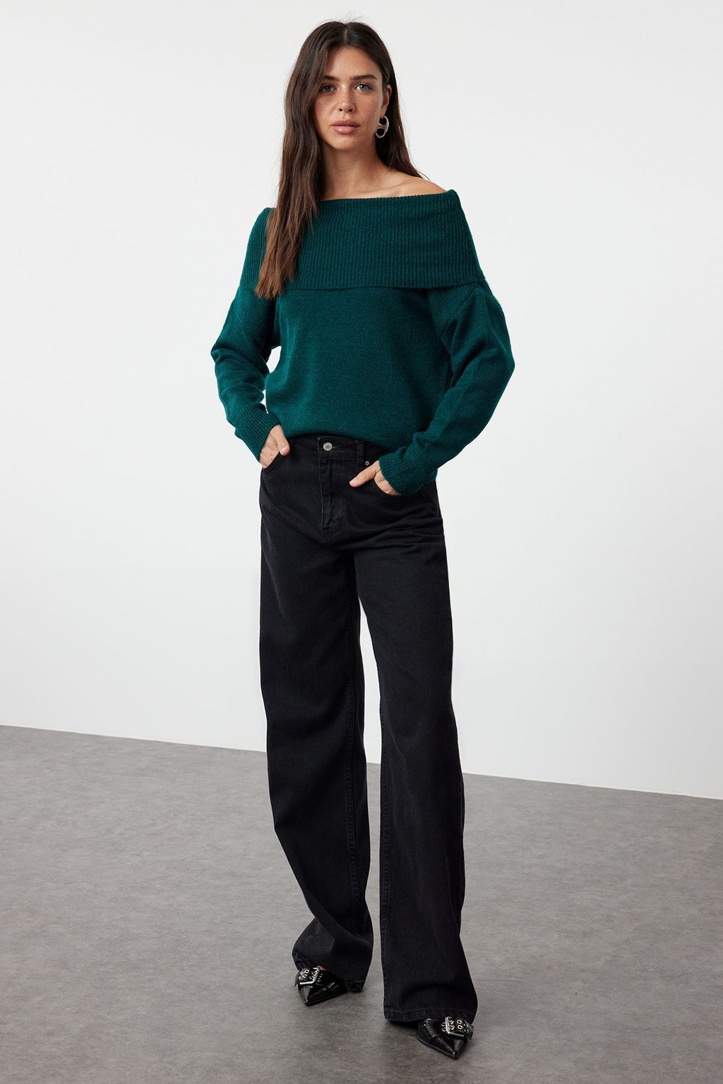 Zumrut Yesili Yumusak Dokulu Carmen Yaka Triko Kazak TWOAW20KZ1519