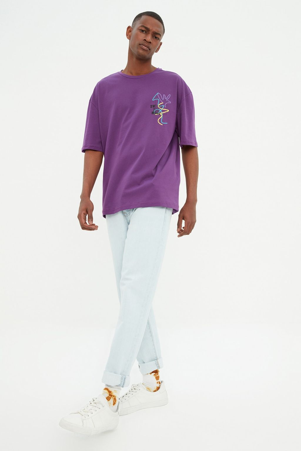 TRENDYOL MAN Siyah Oversize/Genis Kesim Yaz? Bask?l? %100 Pamuklu T-Shirt TMNSS21TS3438 - Trendyolmilla фото 2