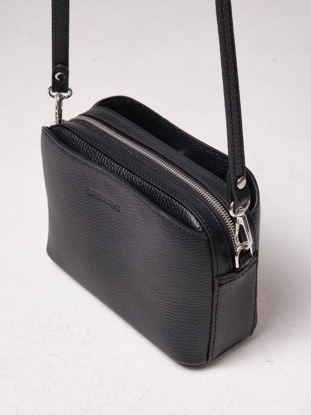 Сумка кожаная на плечо кросс-боди Deboro 30848 черный