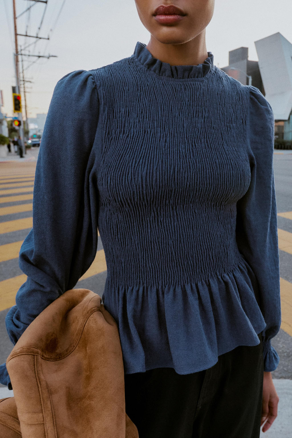 SMOCKED SHIRT - Zara фото 17
