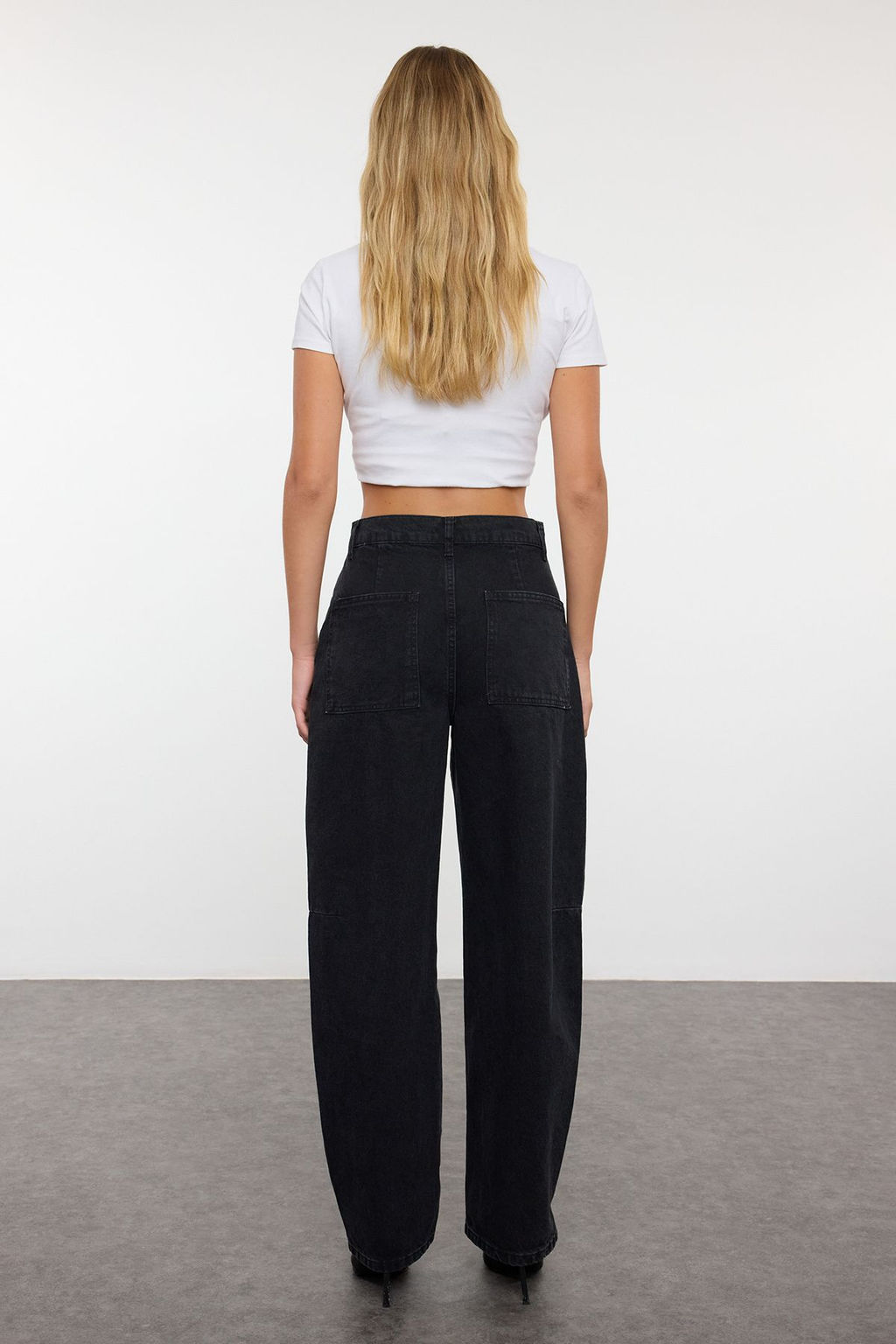 Siyah More Sustainable Dikis Detayl? Dusuk Bel Loose Baggy Jeans TWOAW25JE00328 - Trendyolmilla фото 6