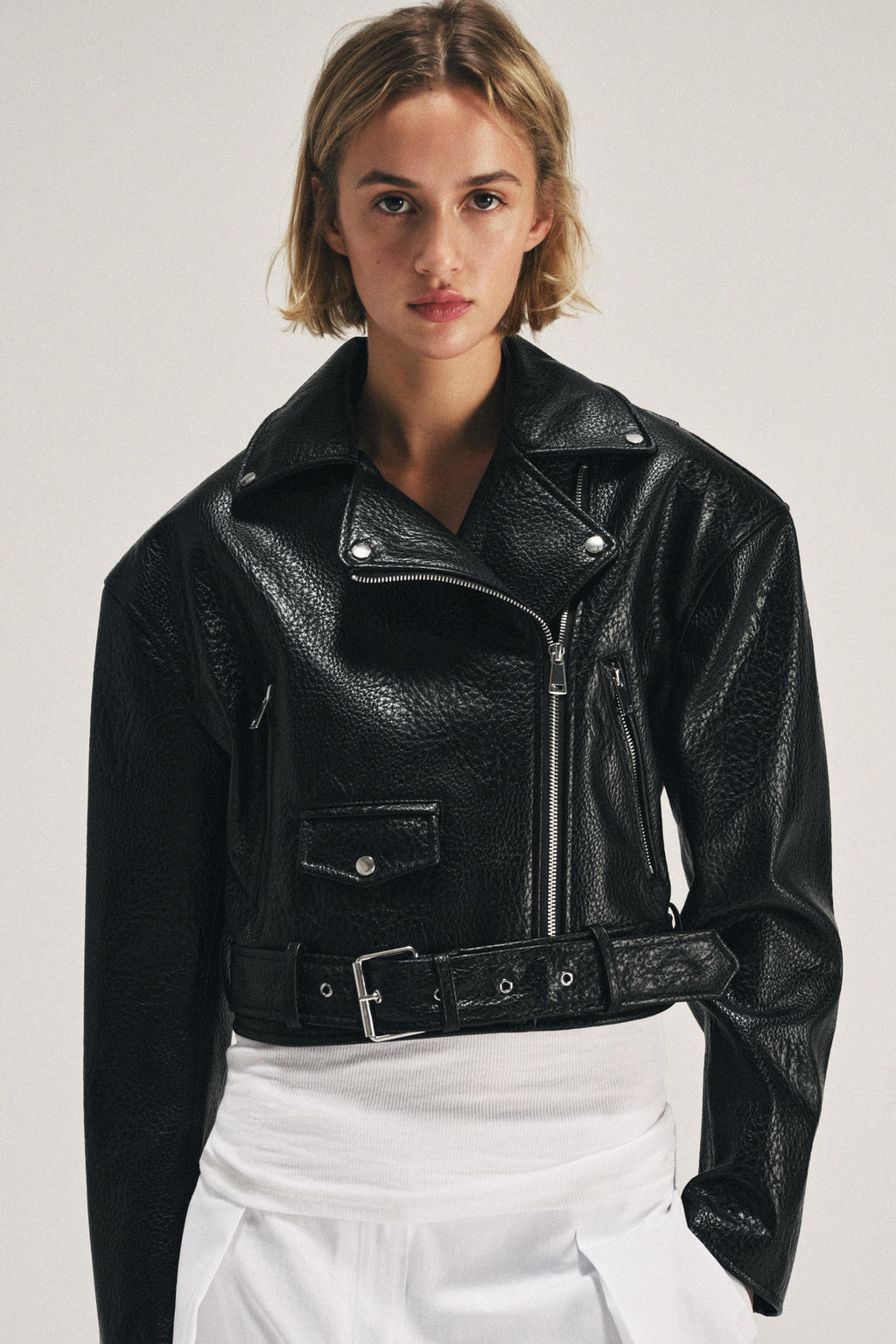 CAZADORA BIKER HOMBRERAS EFECTO PIEL / Negro - Zara фото 8