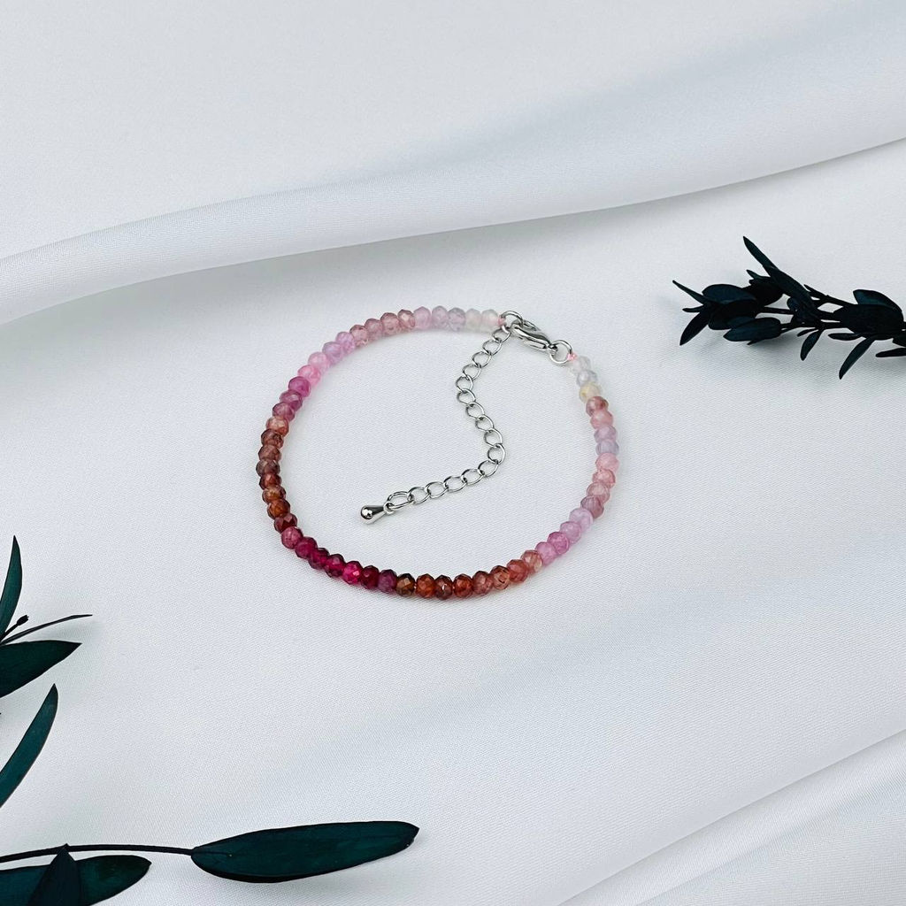 Браслет из Шпинели градиент