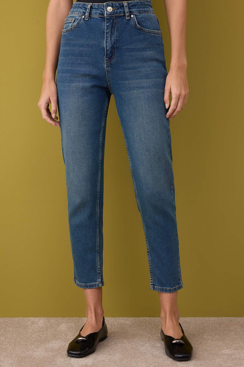 Mavi Yuksek Bel Comfort Mom Jeans TWOAW26JE00056 - Trendyolmilla фото 3