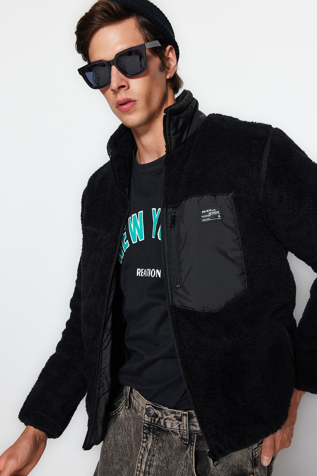 TRENDYOL MAN Siyah Regular Fit Etiket Detayl? Welsoft Pelus K?sl?k Mont TMNAW24MO00007 - Trendyolmilla фото 2