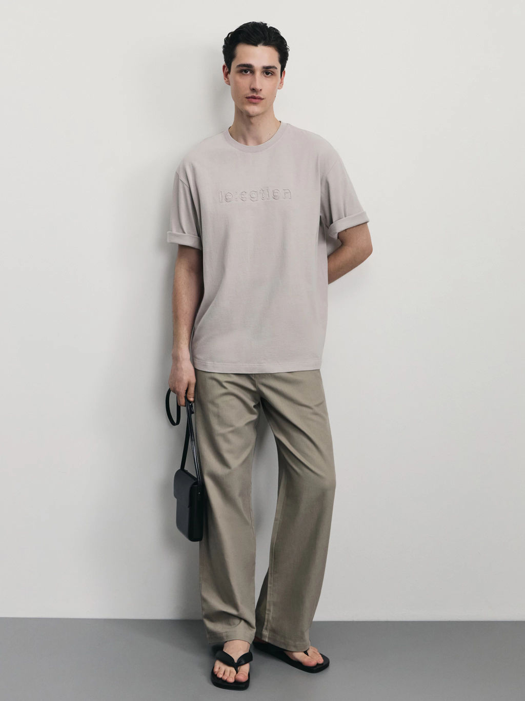 Футболка с вышивкой на груди / Zarina  фото 2