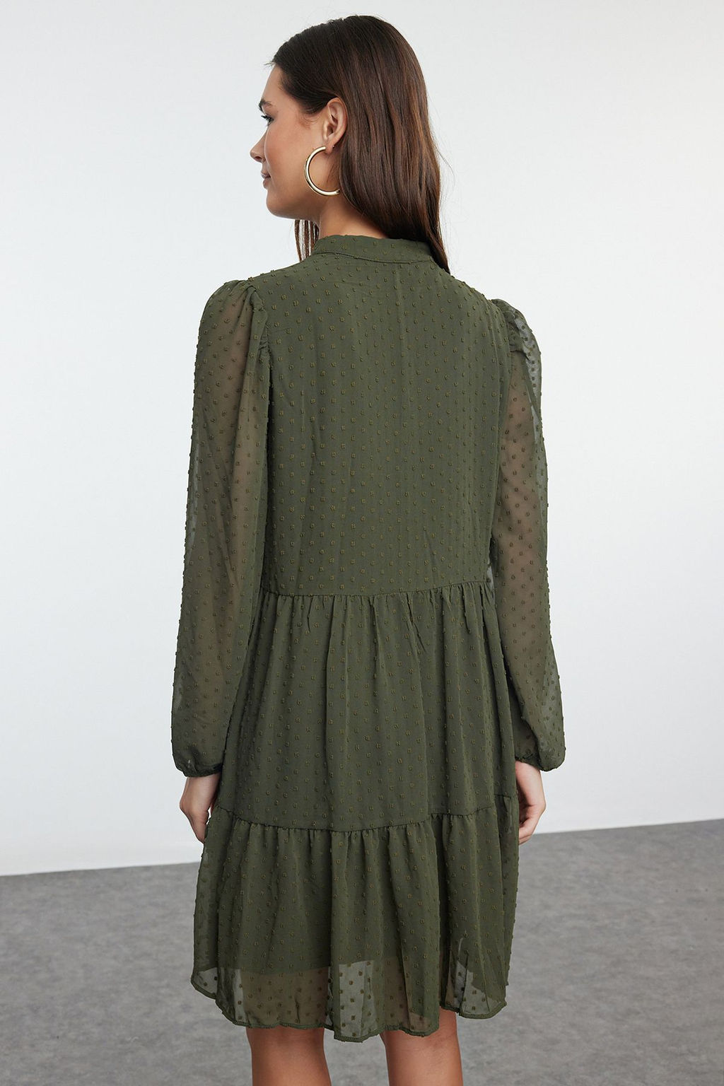 Trendyolmilla Siyah Duz Genis Kesim Puantiye Sifon Kumasl? Dokuma K?sl?k Elbise TWOAW25EL00276  фото 5