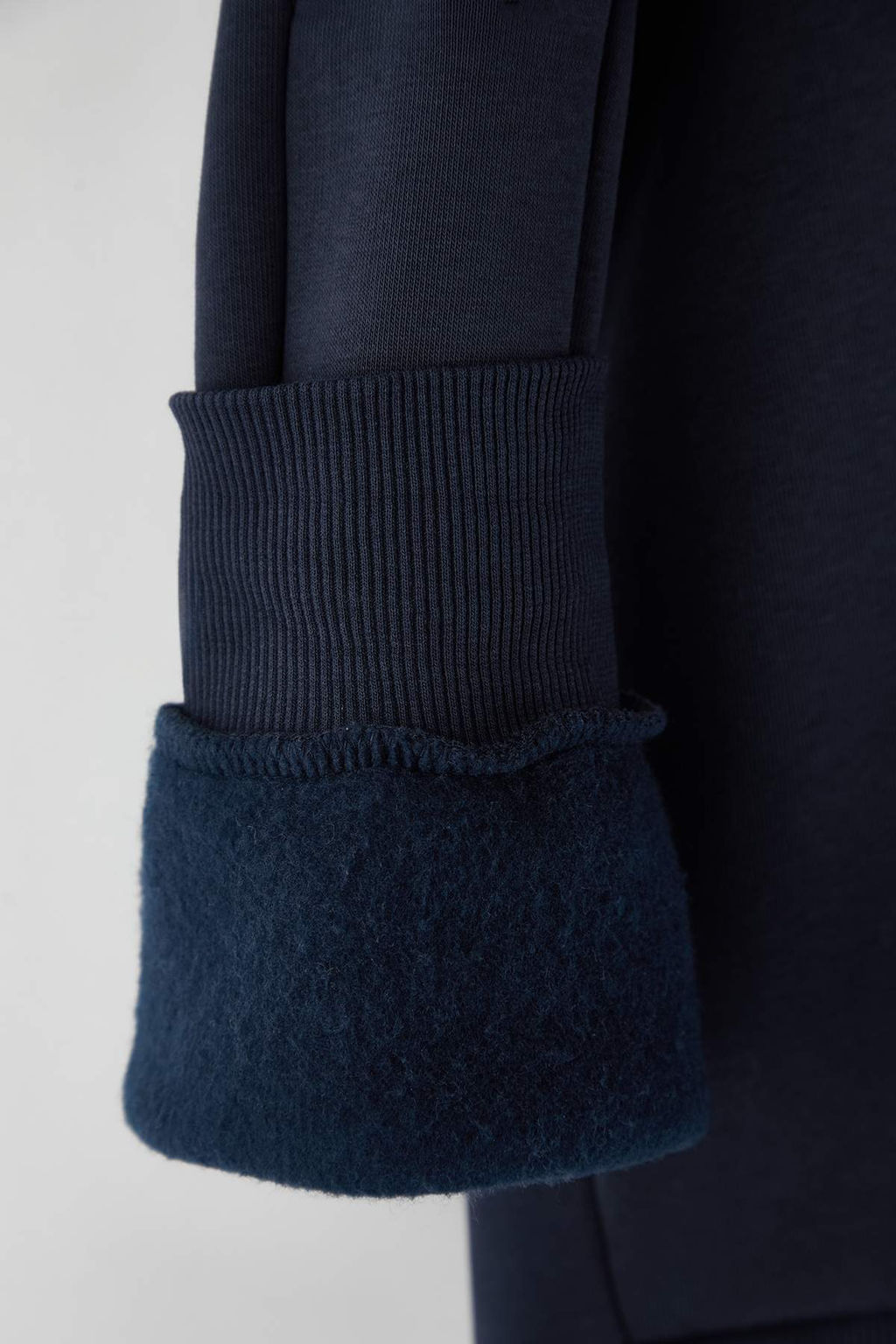 Teen Lacivert Kapusonlu ve Biye Detayl? Oversize/Genis Kal?p Orme Sweatshirt TWOAW26SW00107 - Trendyolmilla фото 8