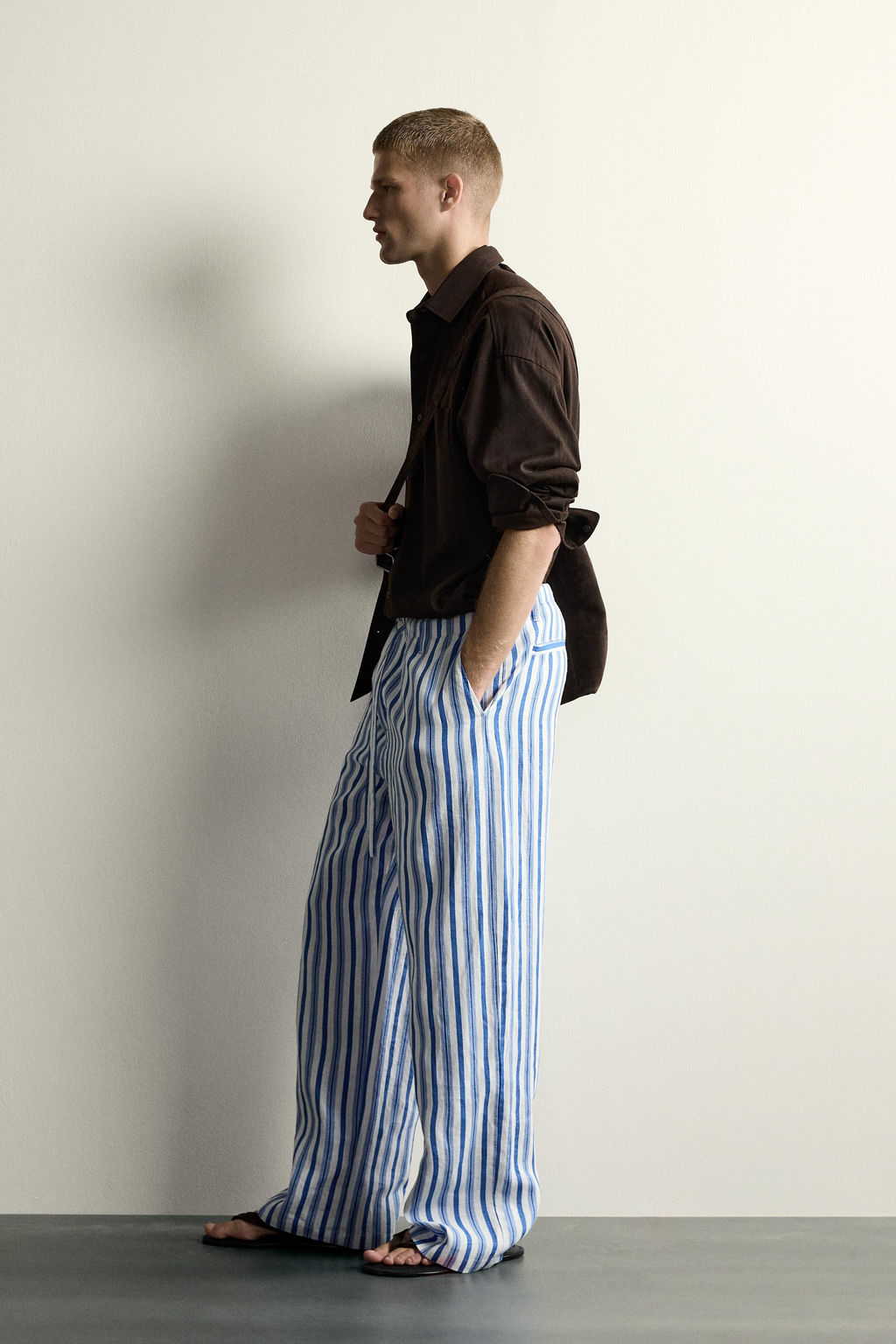 PANTAL?N RELAXED FIT 100% LINO / Marino / Blanco - Zara фото 4