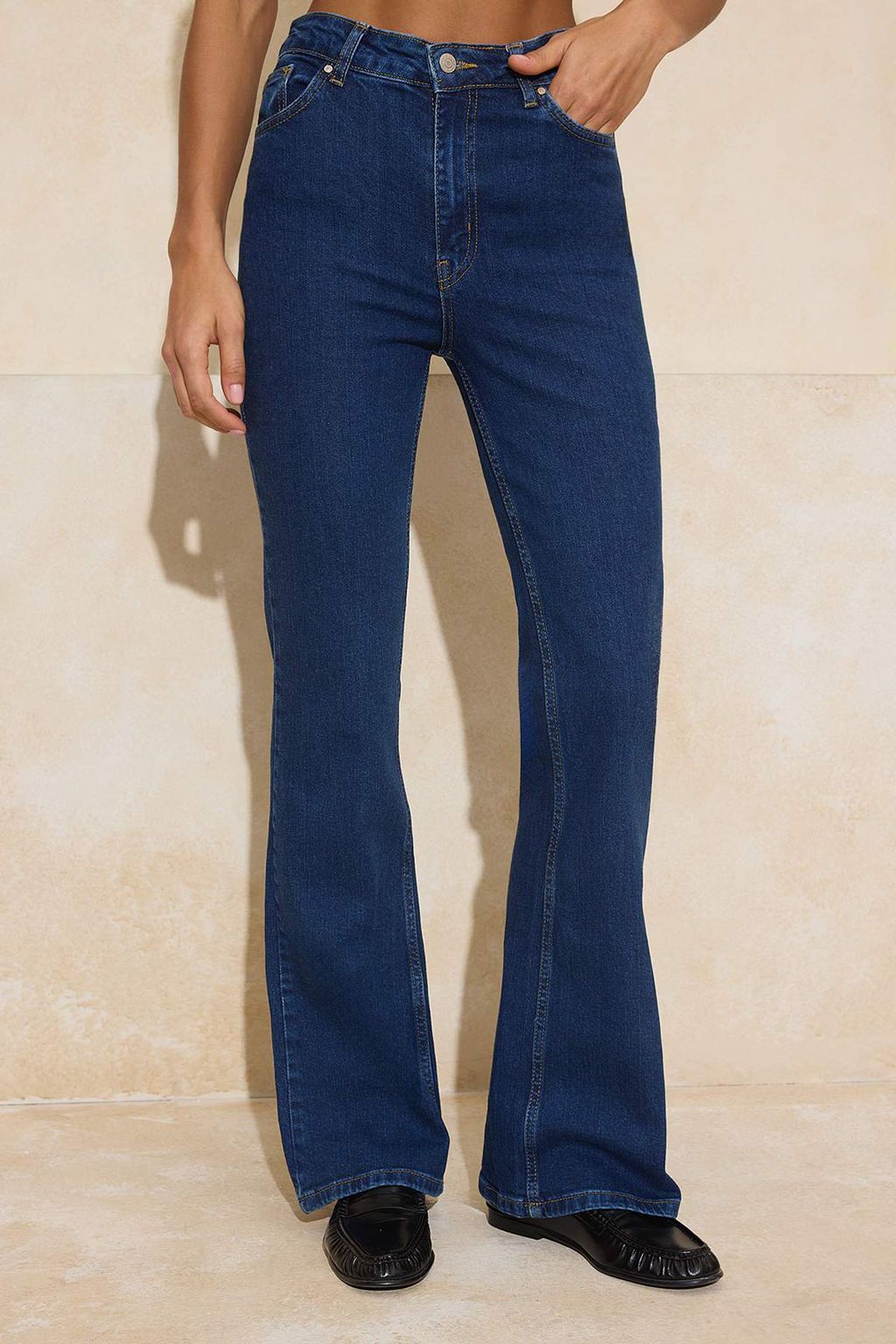 Koyu Mavi Yuksek Bel Az Esnek Ispanyol Paca Flare Jeans TWOSS23JE00064