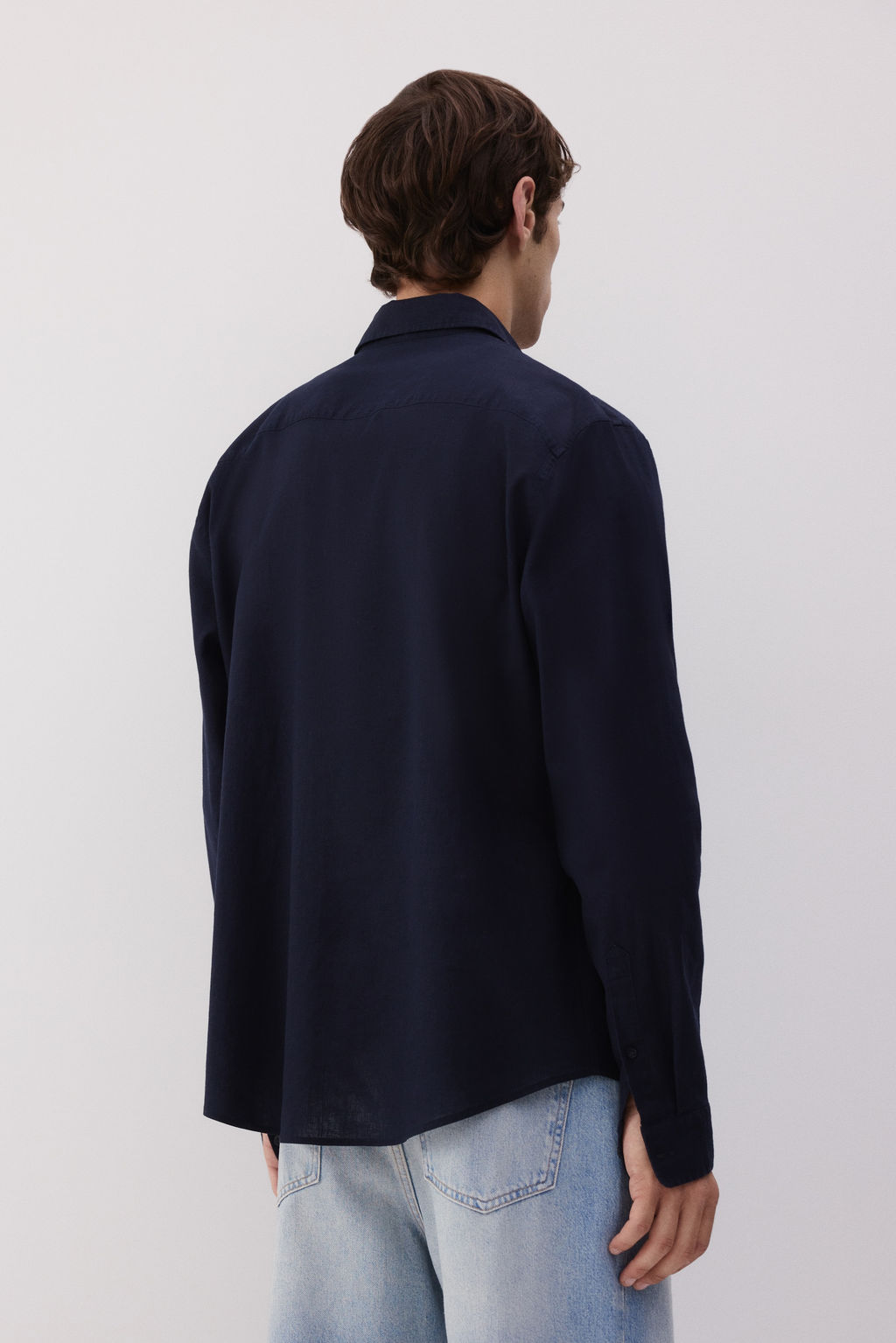 Camisa en mezcla de lino Regular Fit - H&m фото 12