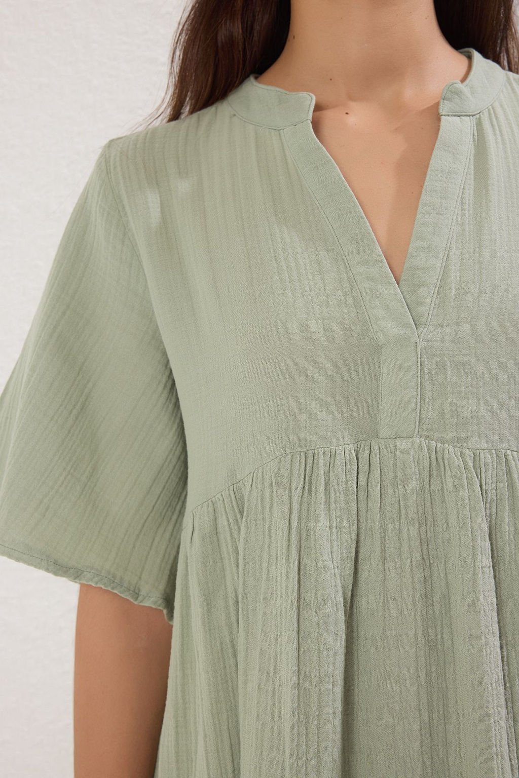 Haki Muslin Genis Kesim Midi Dokuma Elbise TWOSS25EL00209