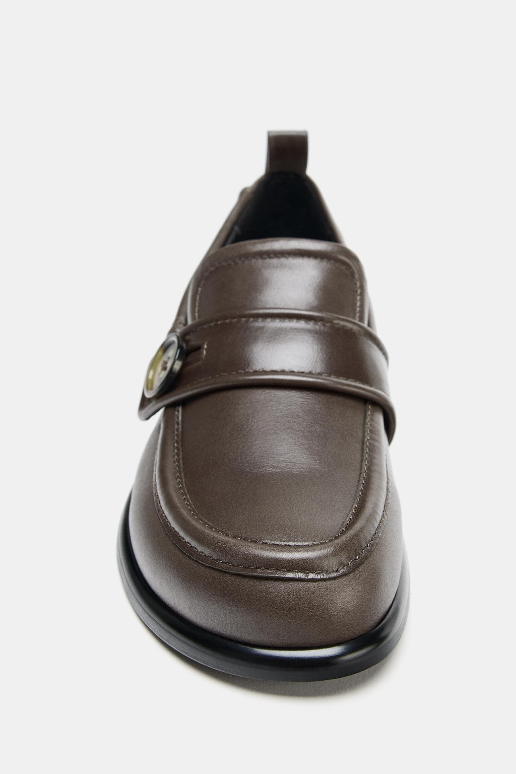LEATHER LOAFERS WITH BUTTON DETAIL - Zara фото 7