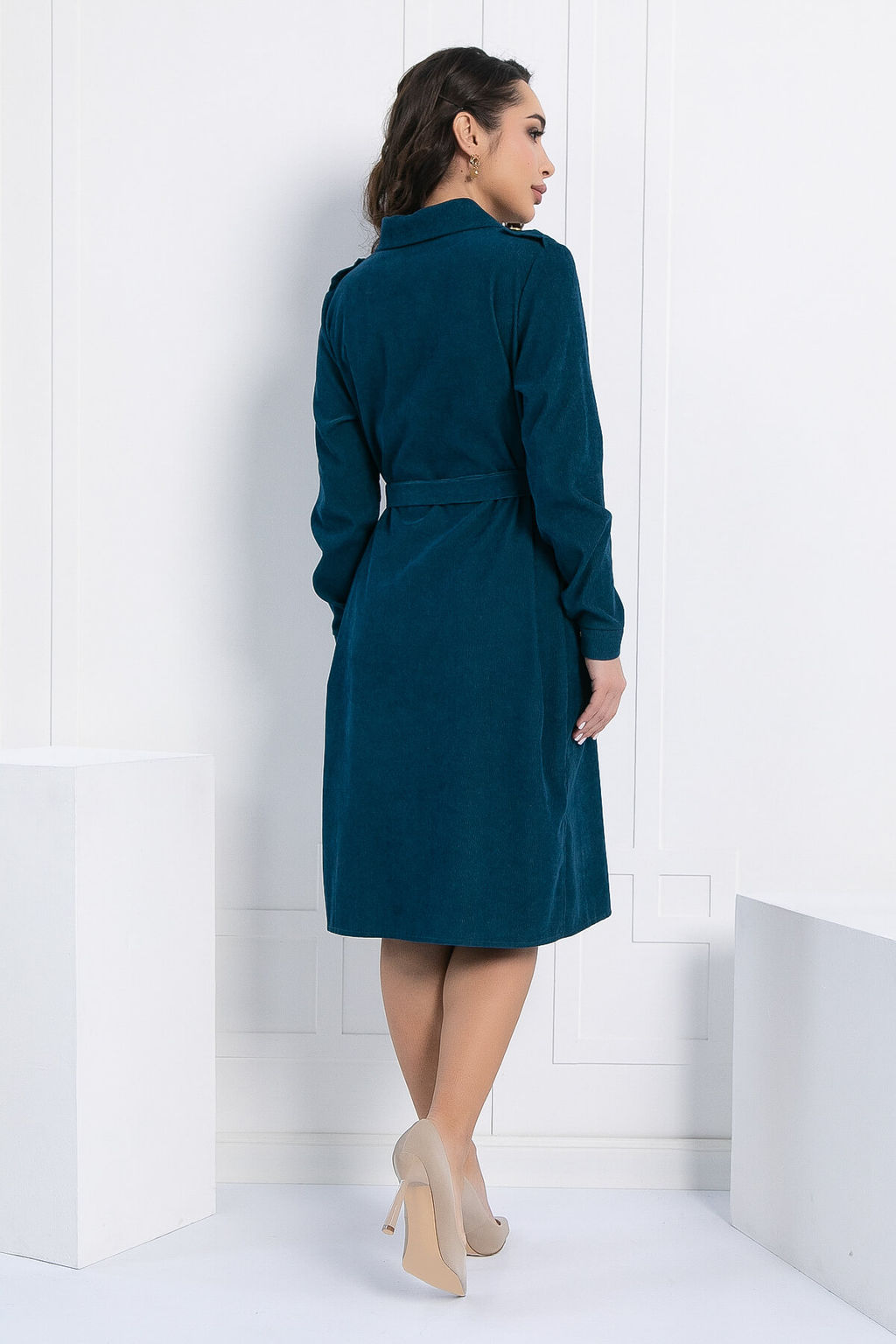 Платье-рубашка LT Collection П12798М вельветовое сине-зеленое