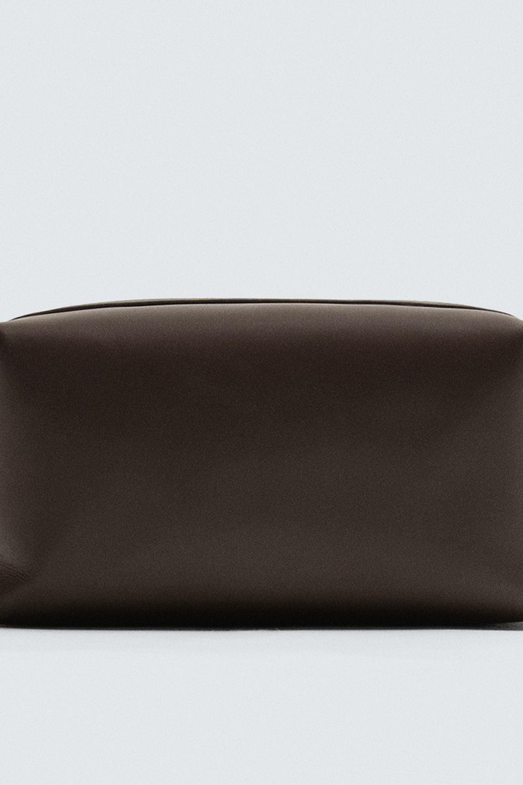 LEATHER TOILETRY BAG - Zara фото 5