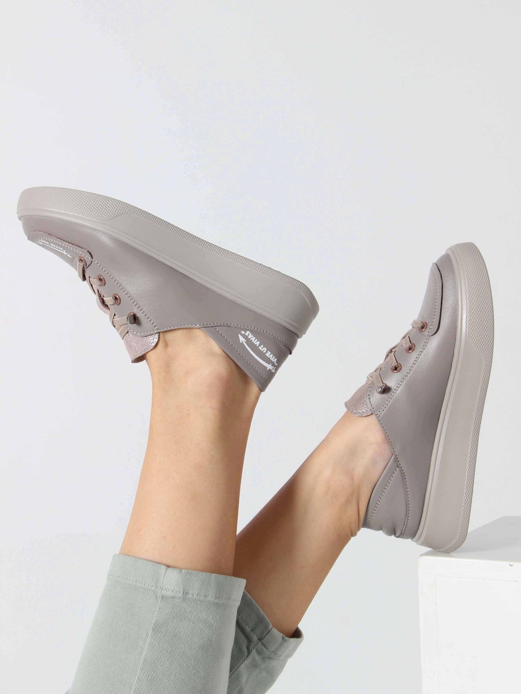 Кеды 163.LusiR2la. Латте астана