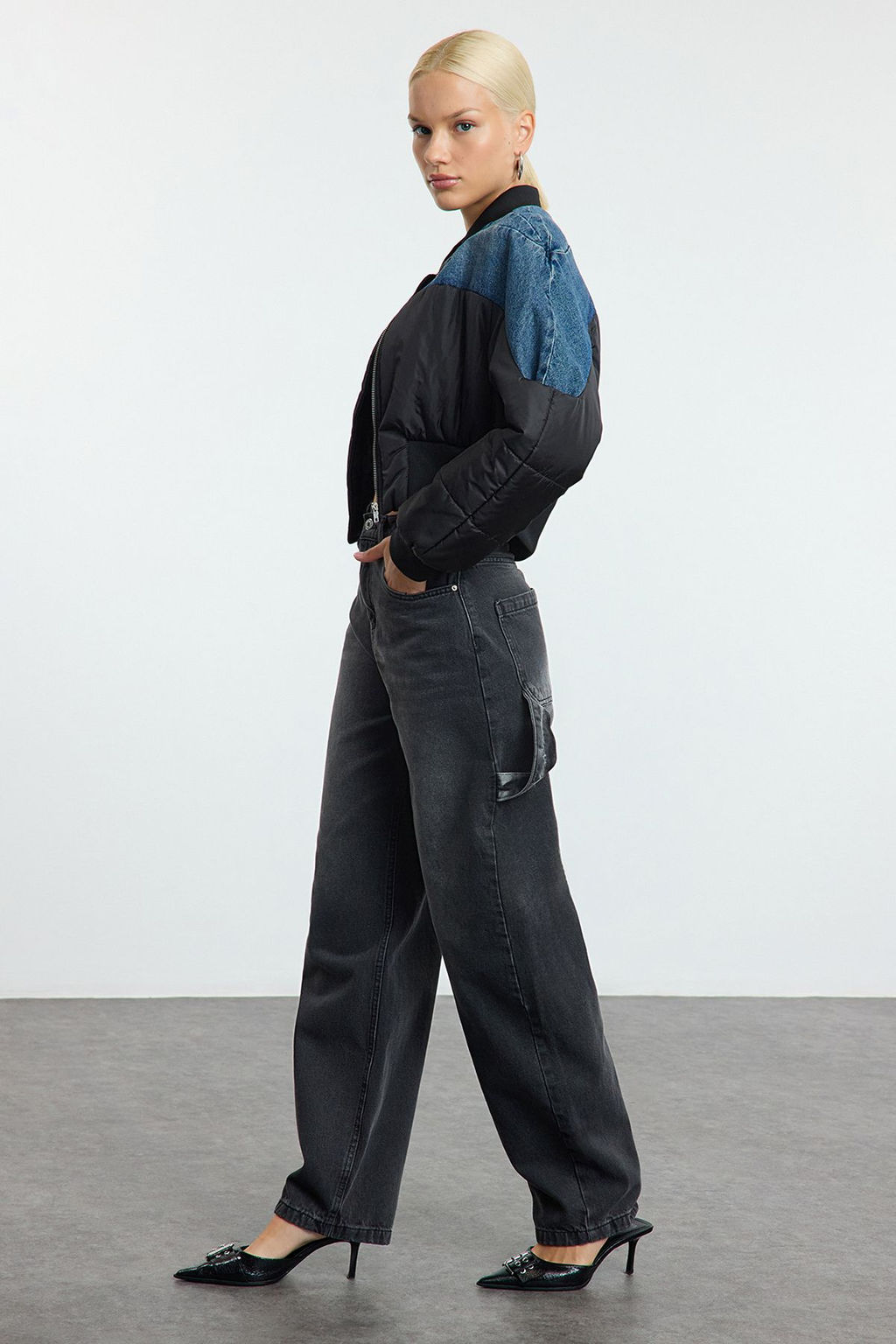 TRENDYOLMILLA Koyu Mavi More Sustainable Y?kama Efektli Bol Kesim Yuksek Bel Carpenter Skater Jeans TWOAW24JE00308  фото 34