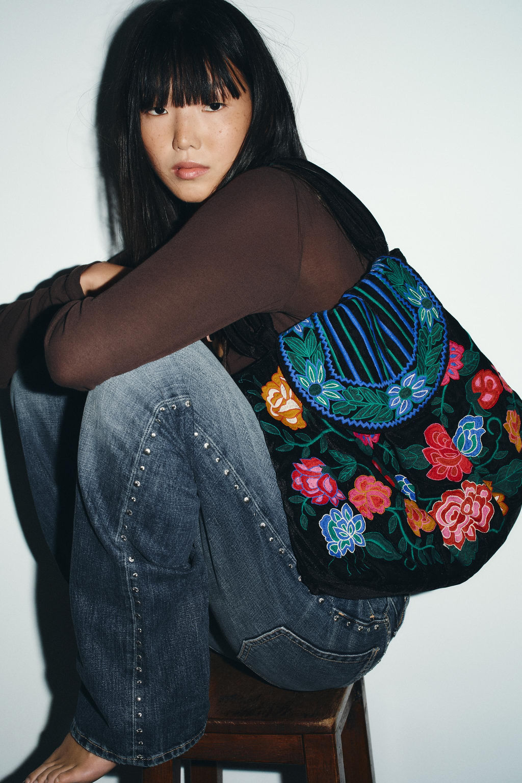 MAXI VELVET BAG WITH FLORAL EMBROIDERY