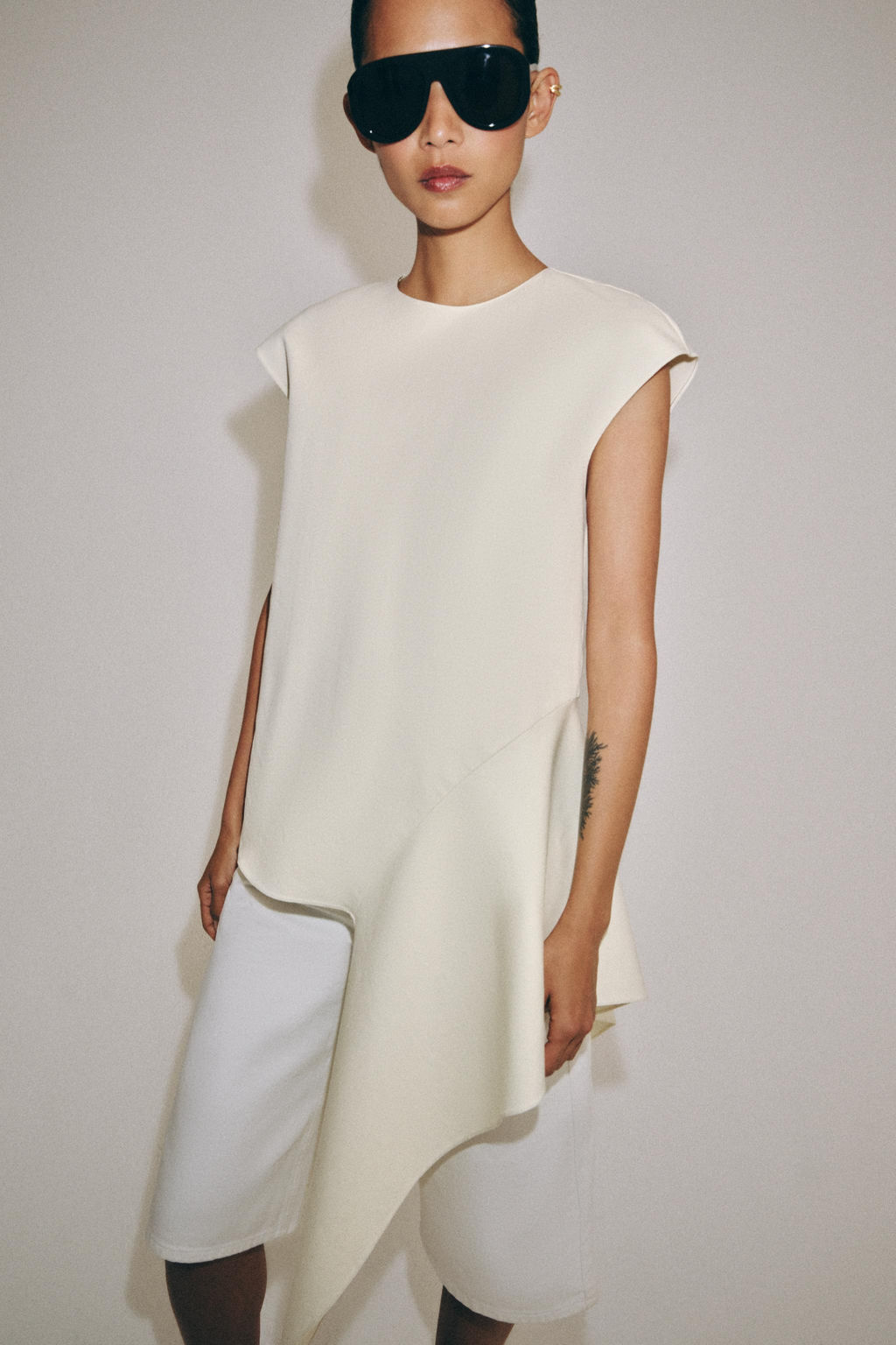 TOP ASIM?TRICO ZW COLLECTION / Crudo