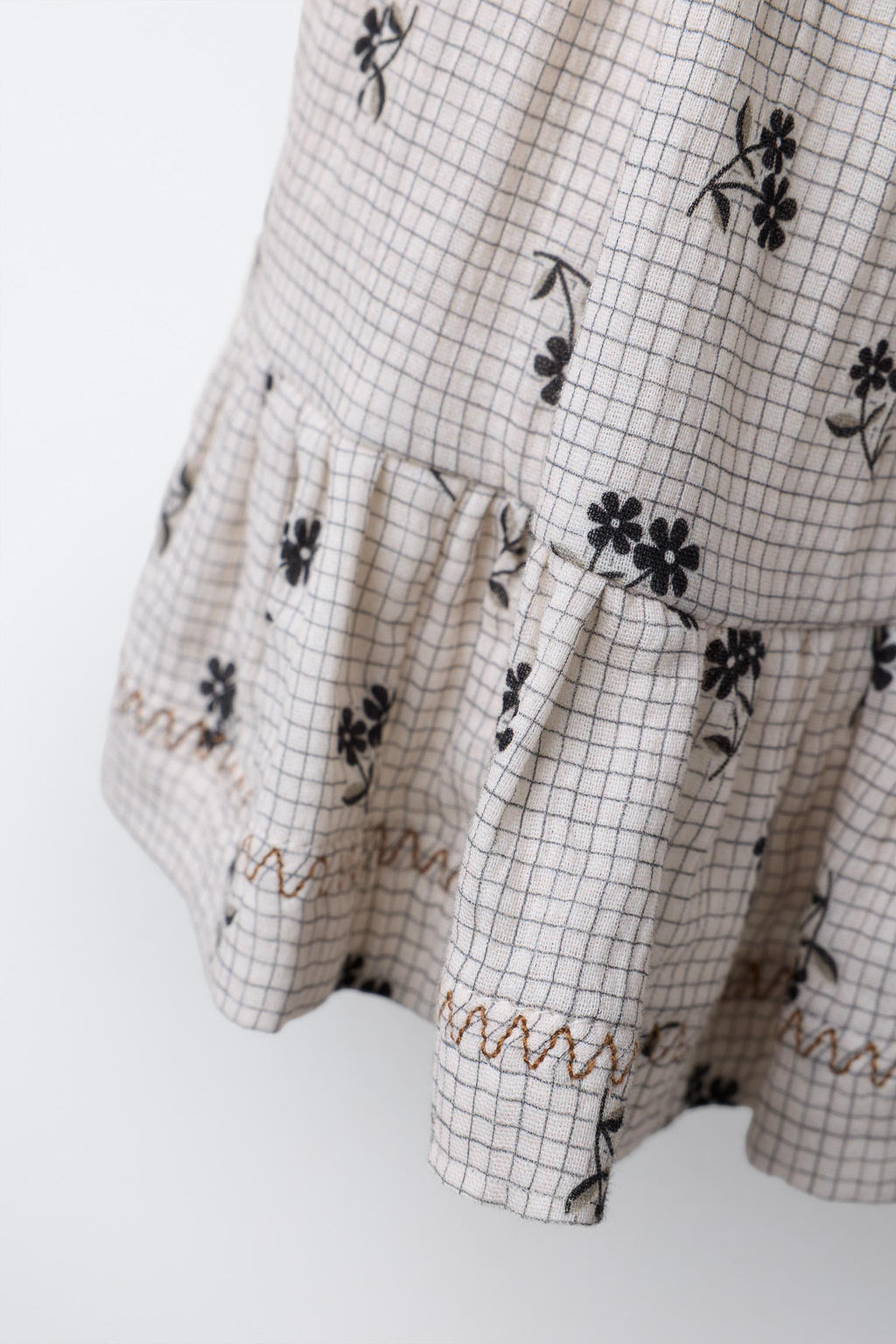 CHECK SKIRT WITH FLORAL PRINT - Zara фото 4