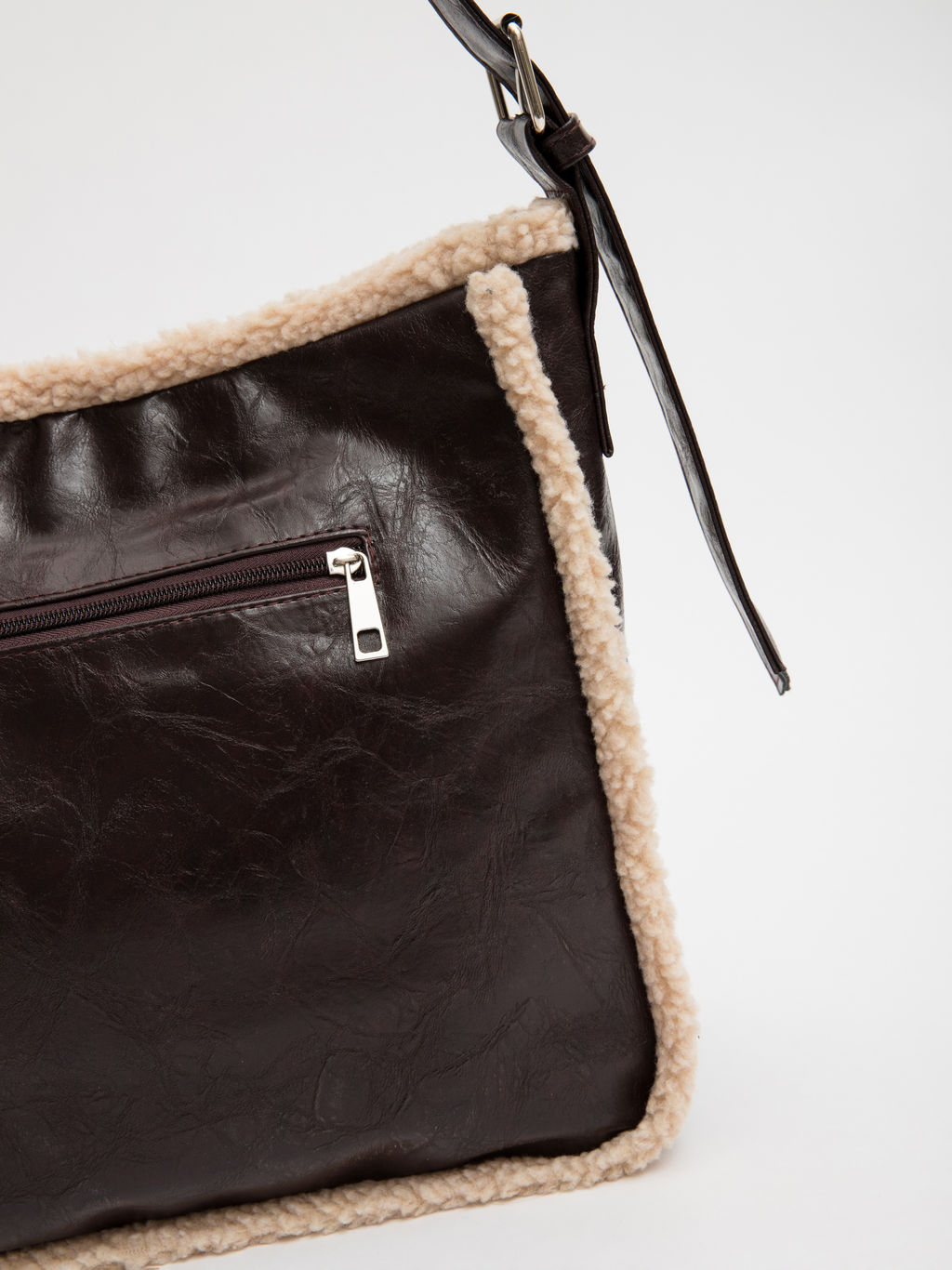 V105 048 12 Сумка женская