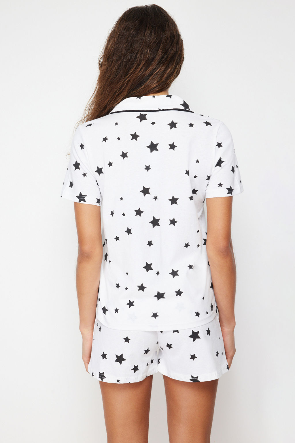 Trendyolmilla Beyaz %100 Pamuklu Y?ld?z Desenli Biyeli Sortlu Orme Pijama Tak?m? THMSS24PT00069  фото 5
