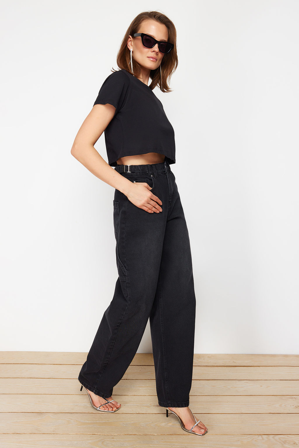 TRENDYOLMILLA Koyu Mavi More Sustainable Y?kama Efektli Bol Kesim Yuksek Bel Carpenter Skater Jeans TWOAW24JE00308  фото 27