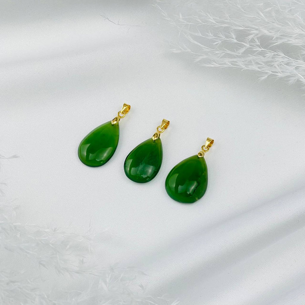 Кулон из Нефрита