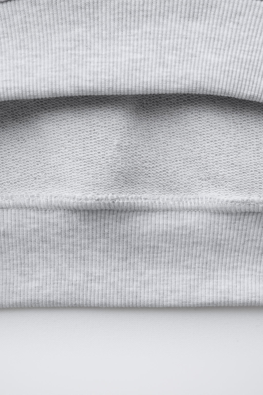 SHORT SLEEVE RAISED SWEATSHIRT - Zara фото 4