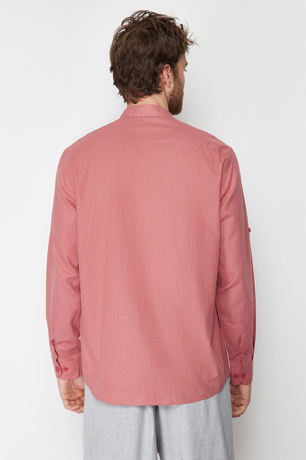 Gul Kurusu Hakim Yaka Regular Fit Kollar? Apoletli Gomlek TMNSS24GO00039