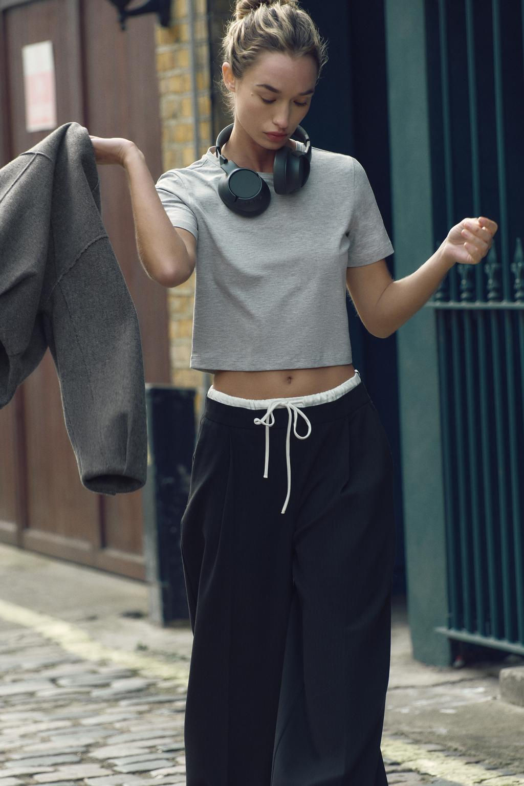 CROPPED STRETCH T-SHIRT - Zara фото 15