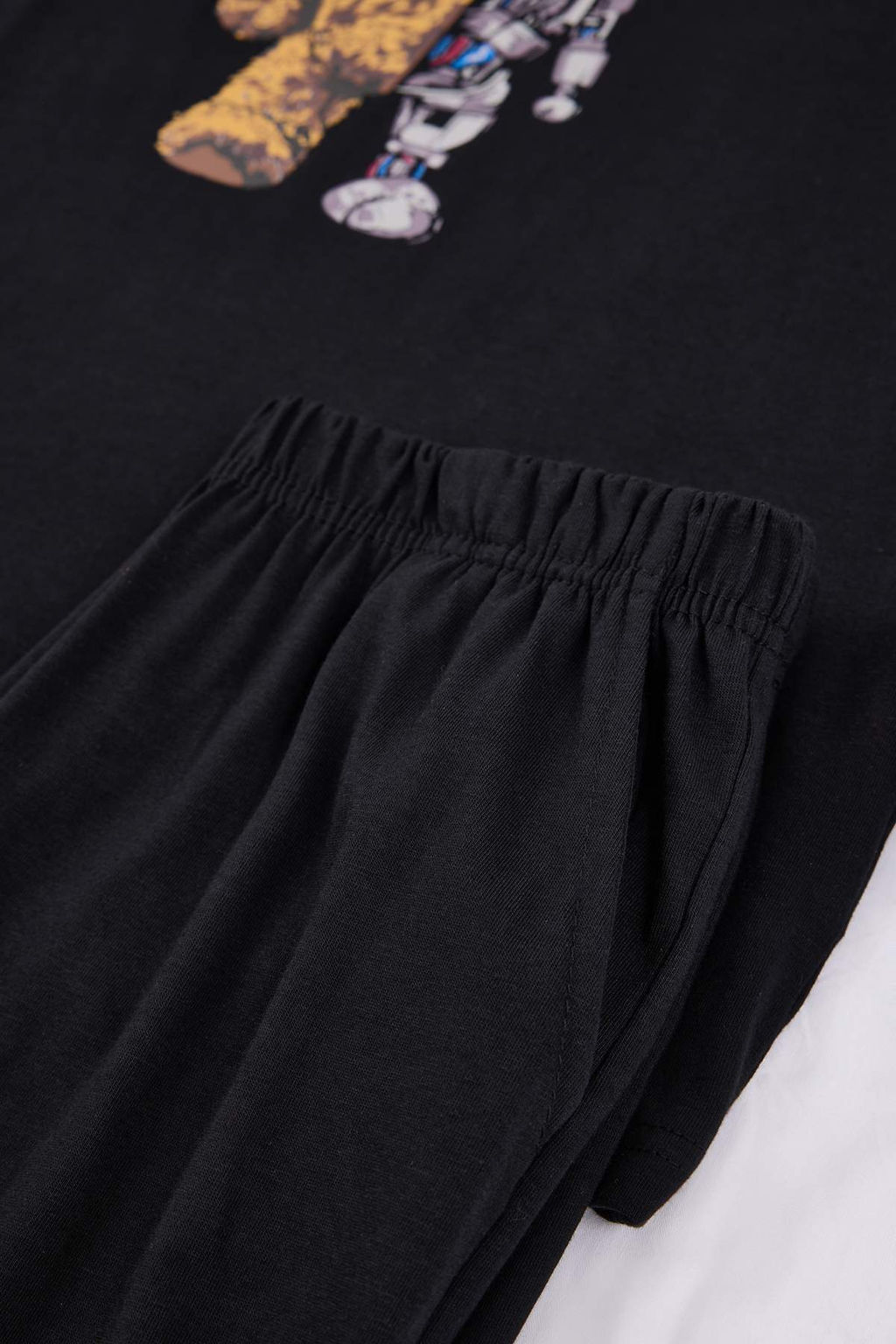 Siyah Regular Kesim Pamuklu K?sa Kollu Ust Robot Bask?l? Cep Detayl? Pijama Tak?m? TMNSS26PT00005 - Trendyolmilla фото 2